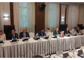 TÜKİB üyeleri Kazakistan Dışişleri Bakan Yardımcısı Almas Aydarov ile buluştu