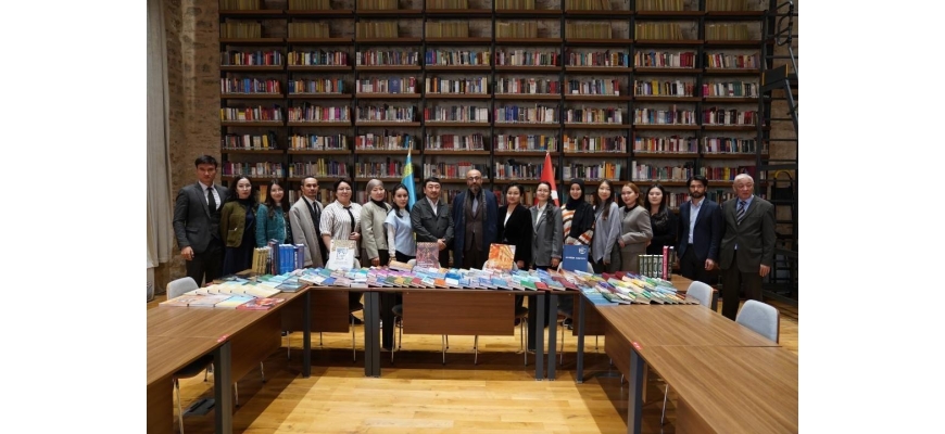 İstanbul’ın Rami Kütüphanesi’nde Kazakistan’ın Bilim ve Edebiyat Köşesi Açıldı