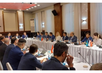 TÜKİB üyeleri Kazakistan Dışişleri Bakan Yardımcısı Almas Aydarov ile buluştu