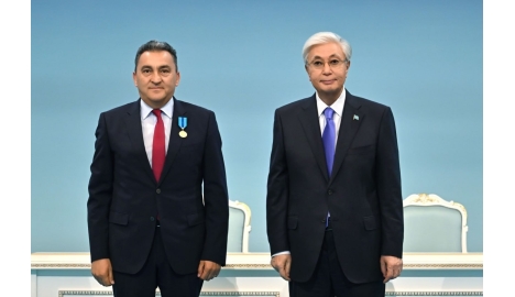 TÜKİB üyesi, “Kazak Protein” şirketinin Genel Müdürü ve TÜKİB Başkan Yardımcısı Sayın Köksal Salih Yıldız Kazakistan Cumhuriyeti Cumhurbaşkanı Kasım-Jomart Tokayev tarafından kendisine “Ерен еңбегі үшін” (“Emek Başarısı İçin”) devlet madalyası tevcih edilmiştir.