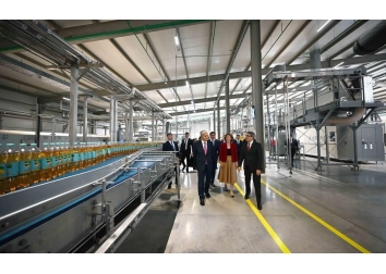 Cumhurbaşkanı Tokayev, CCI Kazakhstan’ın Yeni Fabrikasını Ziyaret Etti
