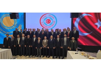 TÜKİB üyeleri Türk Devletleri Teşkilatı Aksakallar Konseyi Başkanı, Türkiye Cumhuriyeti eski Başbakanı Sayın Binali Yıldırım ile Almatı’da biraraya geldi.