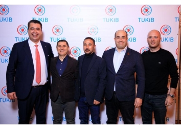 Almatı’daki üyelerimizle yılbaşı yemeğinde biraraya geldik.