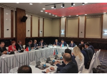 TÜKİB üyeleri Kazakistan Dışişleri Bakan Yardımcısı Almas Aydarov ile buluştu
